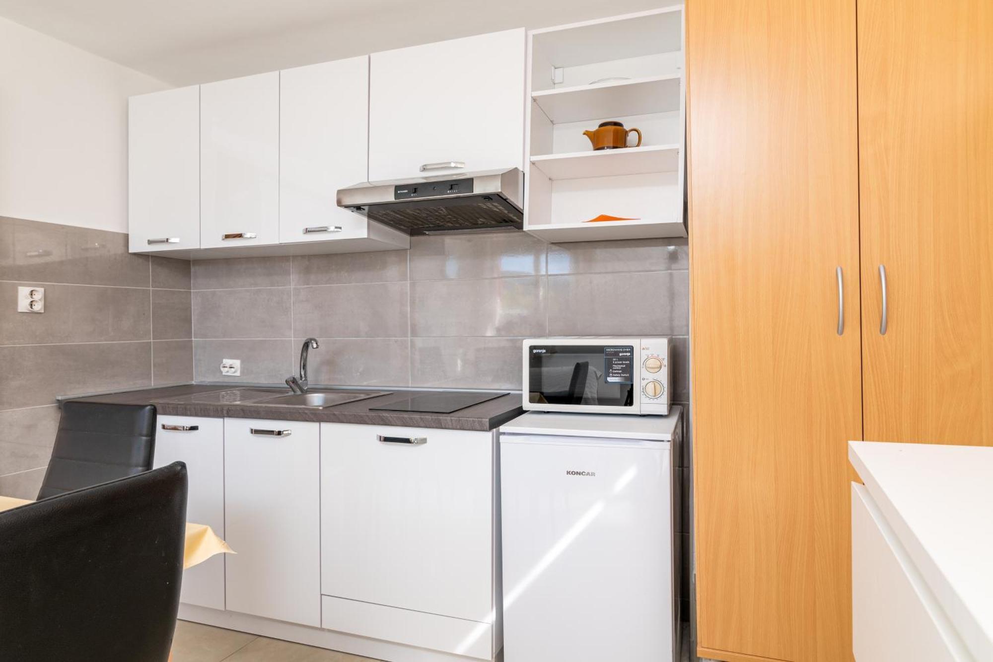 Apartments With A Parking Space Rabac, Labin - 7622 Номер фото