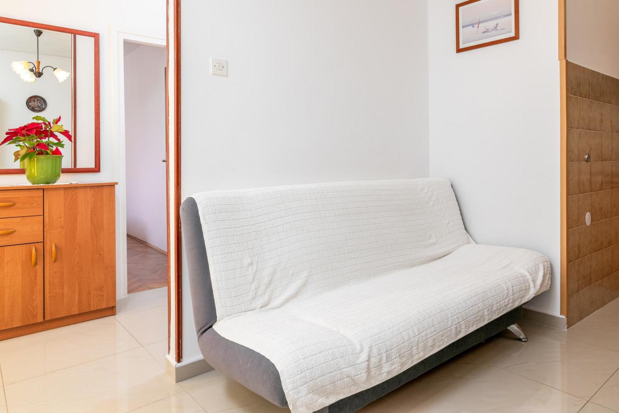Apartments With A Parking Space Rabac, Labin - 7622 Номер фото