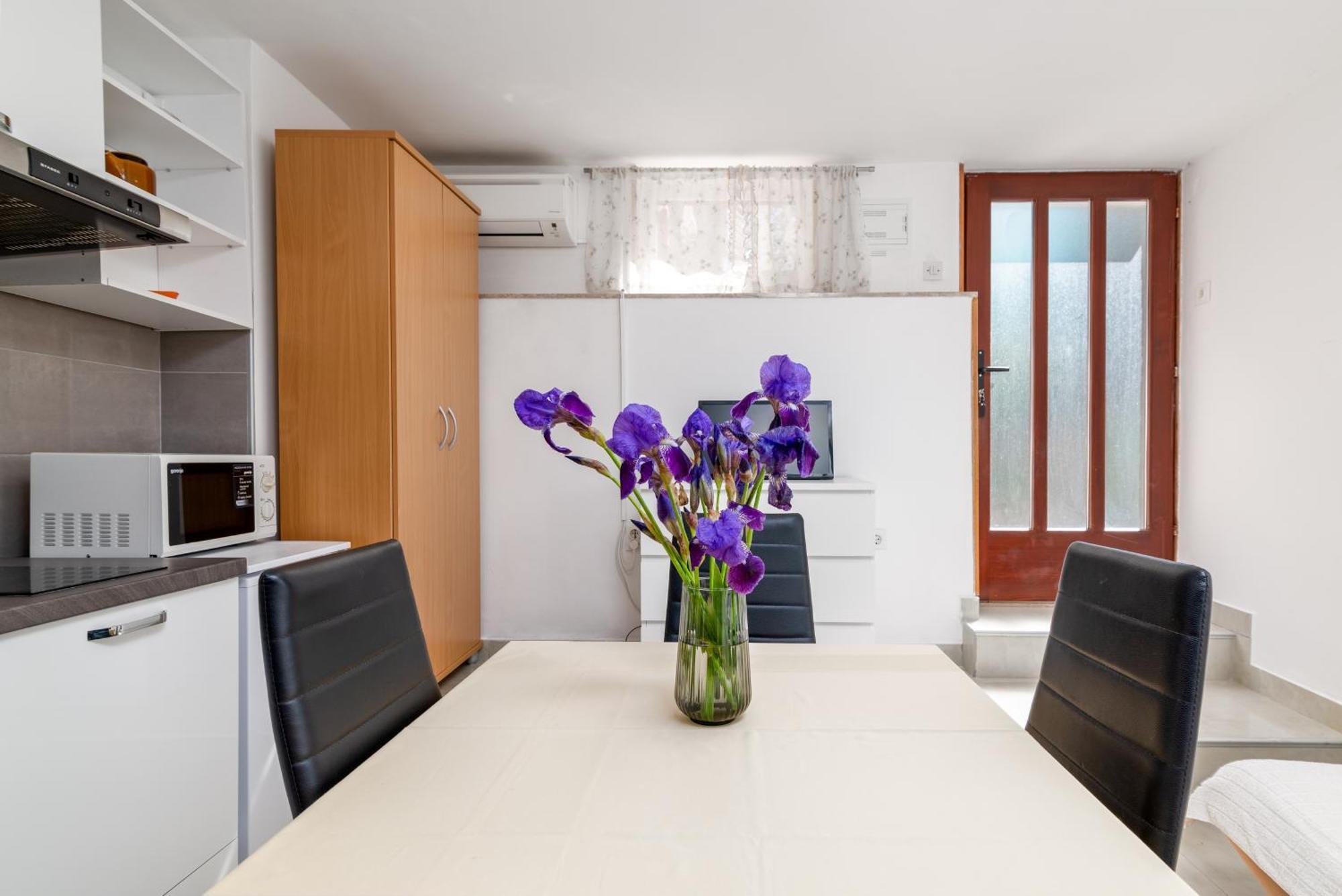 Apartments With A Parking Space Rabac, Labin - 7622 Номер фото