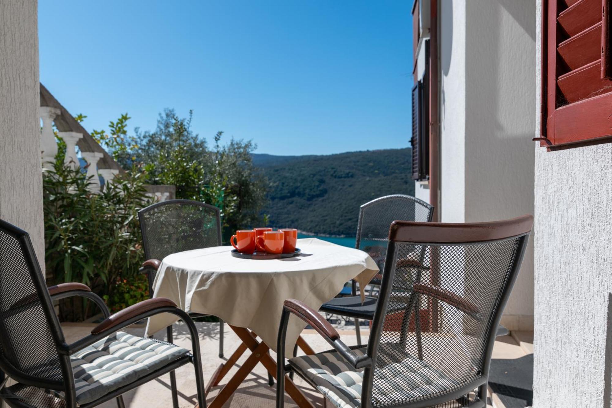 Apartments With A Parking Space Rabac, Labin - 7622 Екстер'єр фото